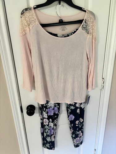 Apt nwt women - 9,